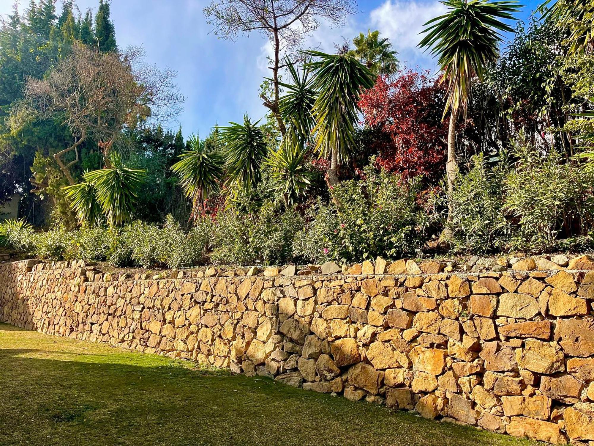 4 Bedroom In Location - Heated Pool